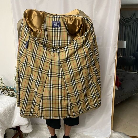 Burberrys London Vintage Camel Tan Trench
Coat Tan Wool Liner - Picture 14 of 15